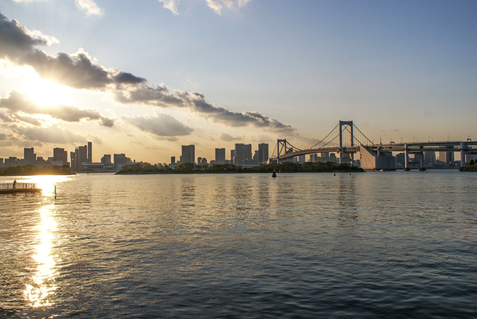 La baie de Tokyo depuis Odaiba Kaihim Koen, Tokyo