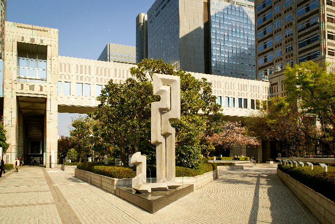 Statues de la Mairie de Tokyo