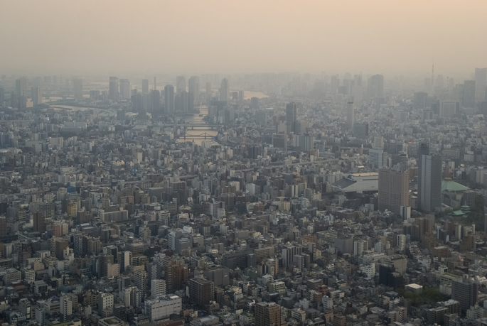 Tokyo dans le brouillard vu depuis la Sky Tree